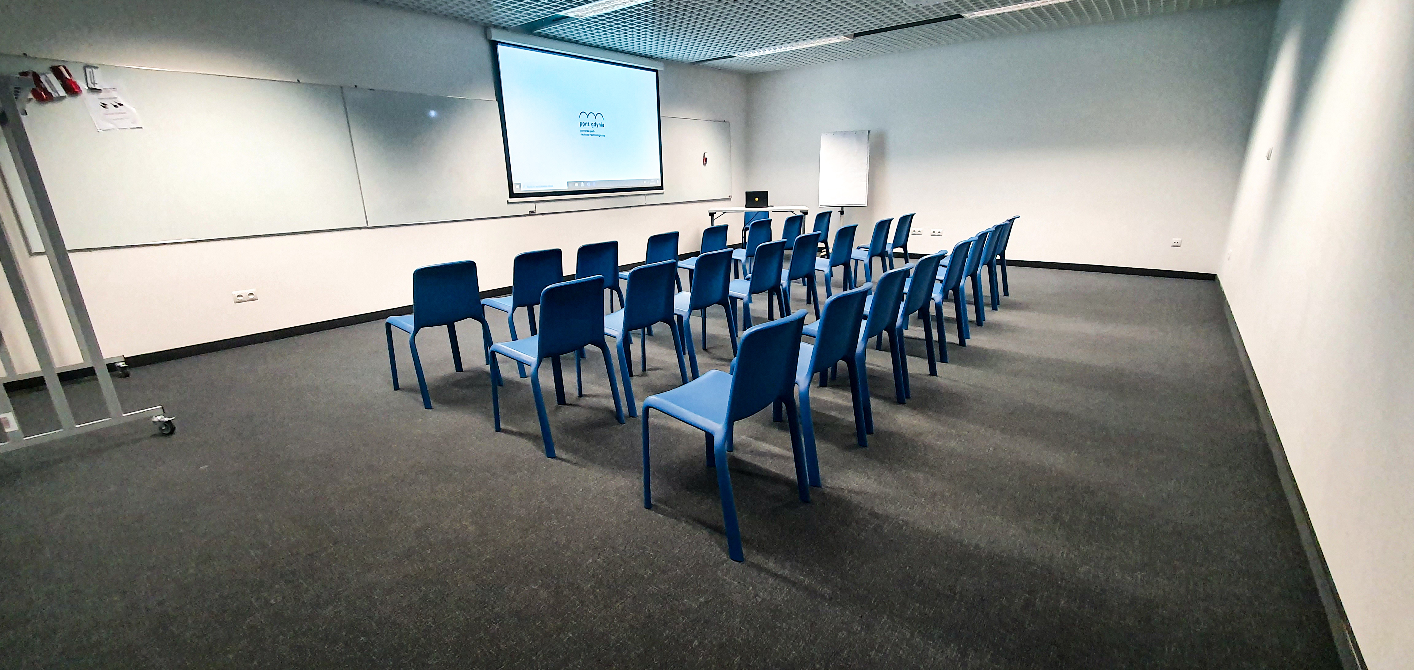 zdjęcie sali konferencyjnej